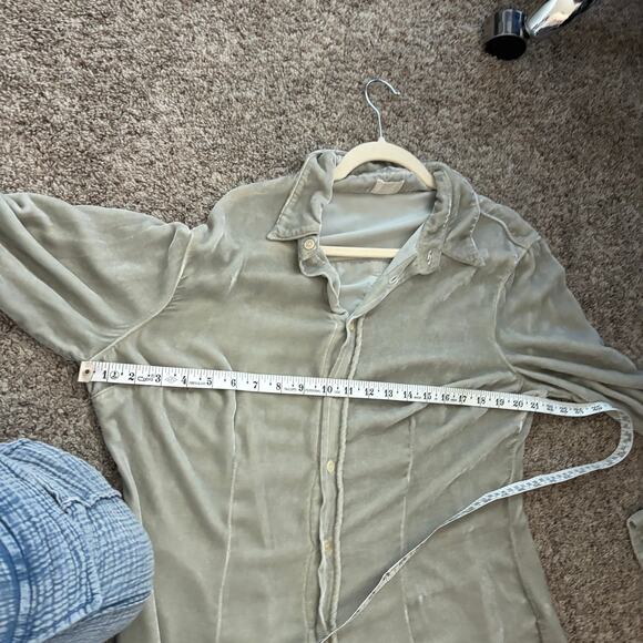 CP Shades Women’s Long Sleeve Button Up Blouse Top Sz L Gray Silk Blend - Picture 9 of 10